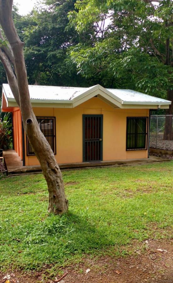 Casita El Sonido De Las Aves อูวีตา ภายนอก รูปภาพ