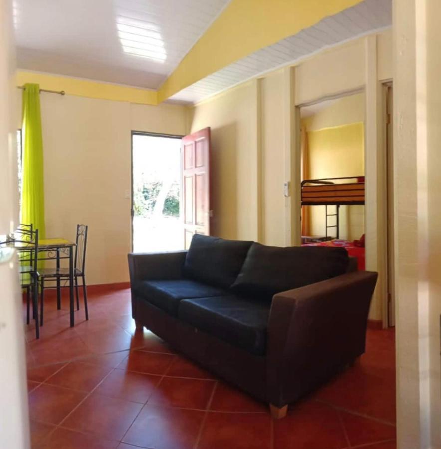 Casita El Sonido De Las Aves อูวีตา ภายนอก รูปภาพ